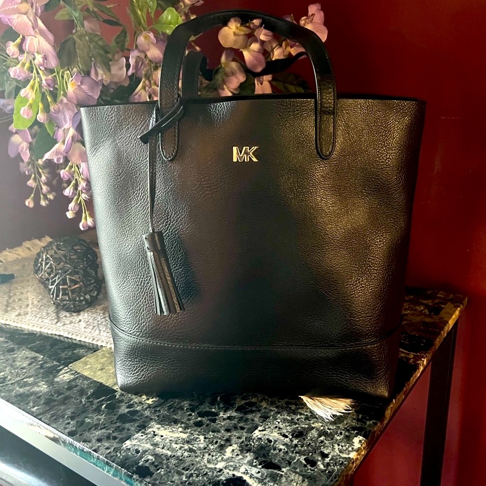 Michael Kors black tote